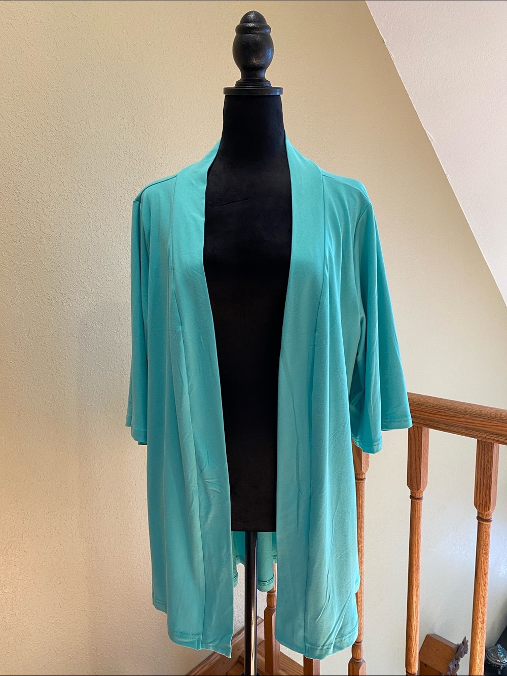 Sterling Kreek, Mid Sleeve Top, One Size. NEW